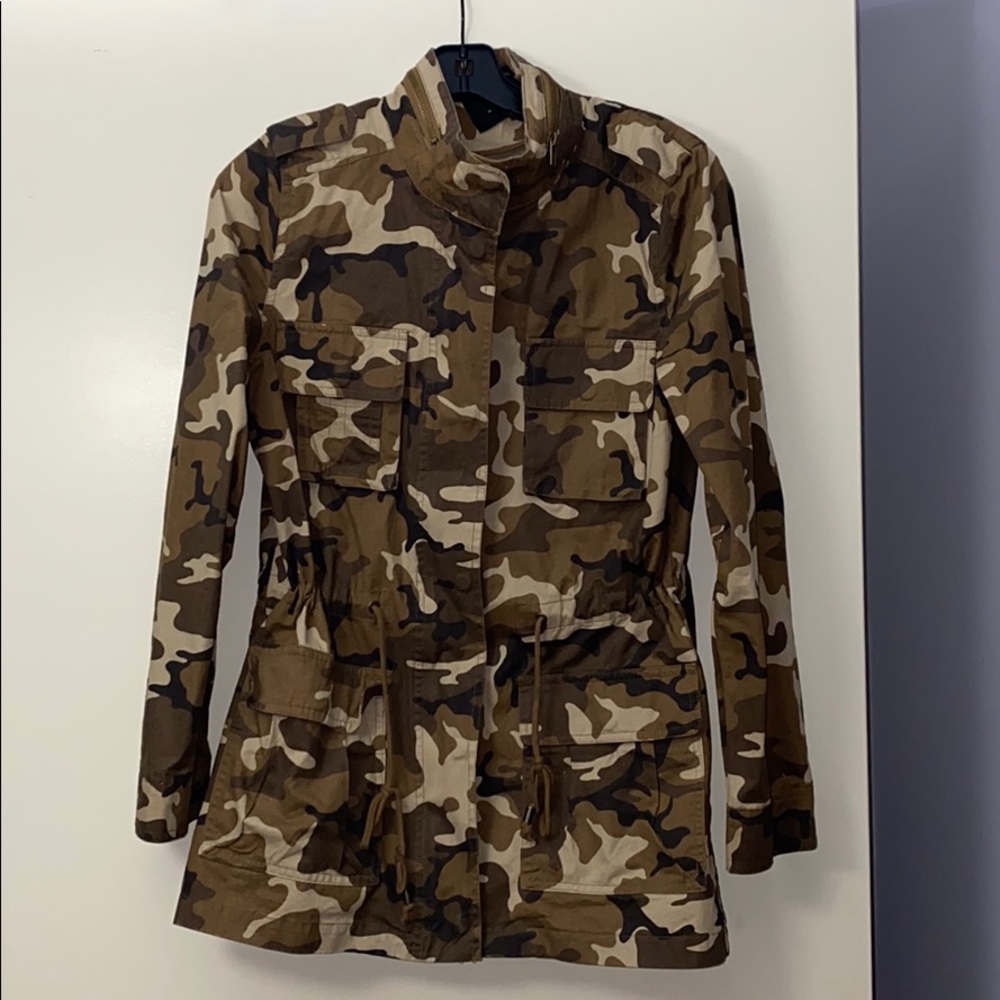 Love tree tan camouflage utility jacket
